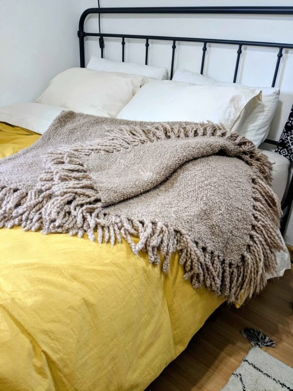 Potterybarn woven fringe throw 50"x60" blanket dusty rose